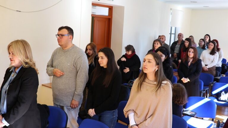ΚΟΠΗ ΠΡΩΤΟΧΡΟΝΙΑΤΙΚΗΣ ΠΙΤΑΣ
